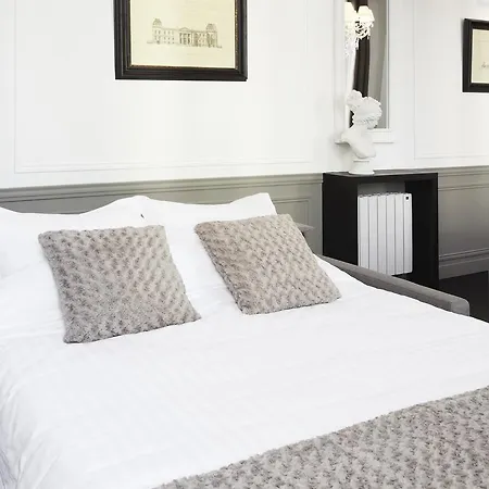 Appartement Livinparis - Luxury 3 Bedrooms Le Louvre I *