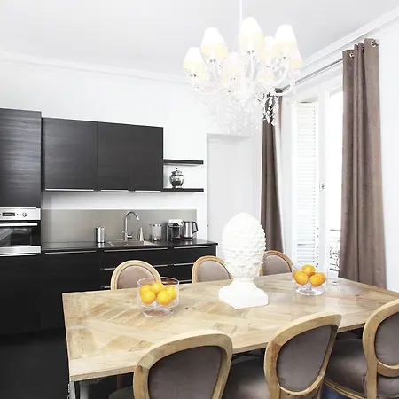 Apartment Livinparis - Luxury 3 Bedrooms Le Louvre I