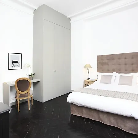 Apartment Livinparis - Luxury 3 Bedrooms Le Louvre I Paris