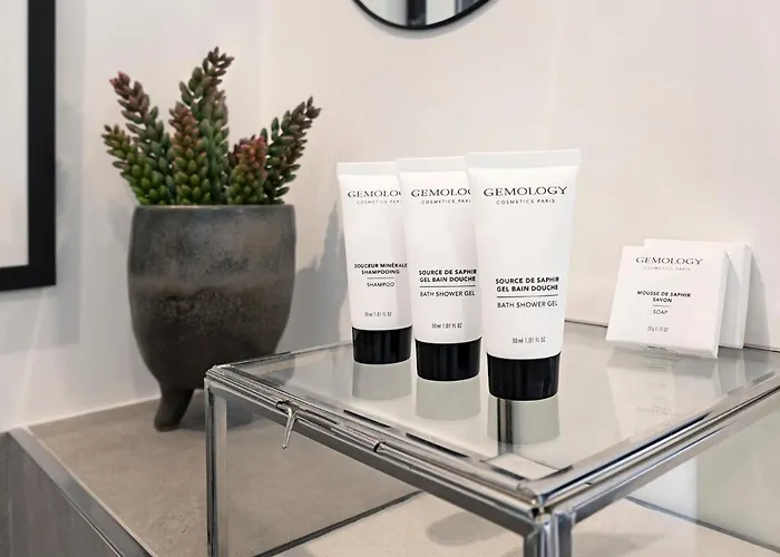 Appartamento Livinparis - Luxury 3 Bedrooms Le Louvre I Parigi